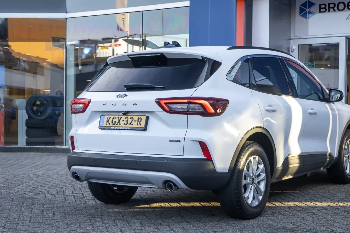 2.5 PHEV Titanium | DEMO-DEAL | Trekhaak | Camera | Stoel/stuur/voorruit verwarming | Apple Carplay/Android Auto | Full-LED | Navigatiesysteem | Achteruitrijcamera | Apple Carplay/Android Au