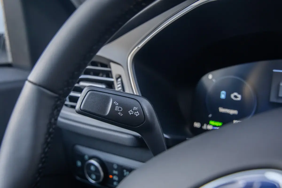 2.5 PHEV Titanium | DEMO-DEAL | Trekhaak | Camera | Stoel/stuur/voorruit verwarming | Apple Carplay/Android Auto | Full-LED | Navigatiesysteem | Achteruitrijcamera | Apple Carplay/Android Au