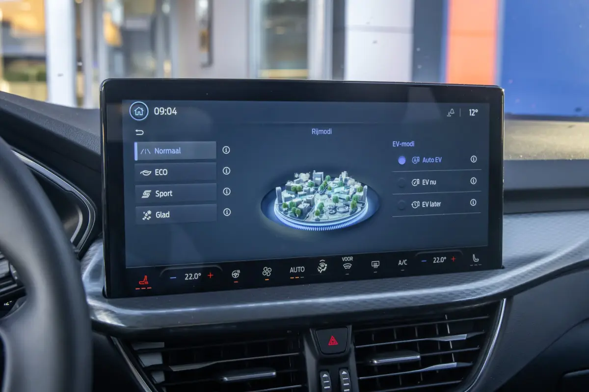 2.5 PHEV Titanium | DEMO-DEAL | Trekhaak | Camera | Stoel/stuur/voorruit verwarming | Apple Carplay/Android Auto | Full-LED | Navigatiesysteem | Achteruitrijcamera | Apple Carplay/Android Au
