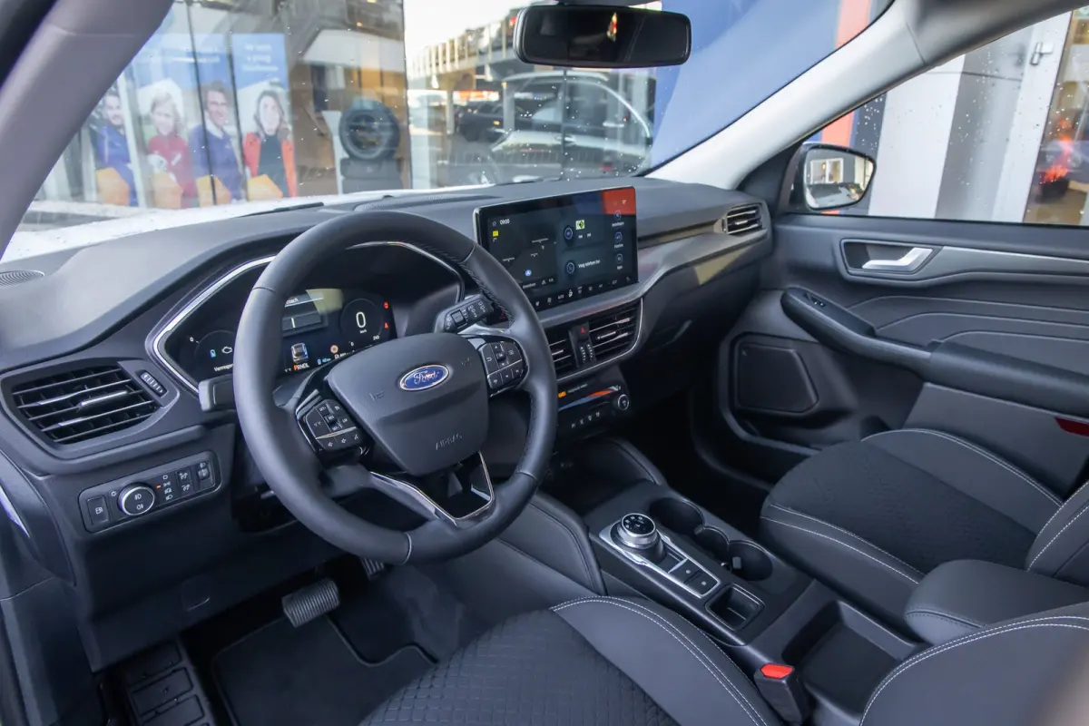 2.5 PHEV Titanium | DEMO-DEAL | Trekhaak | Camera | Stoel/stuur/voorruit verwarming | Apple Carplay/Android Auto | Full-LED | Navigatiesysteem | Achteruitrijcamera | Apple Carplay/Android Au