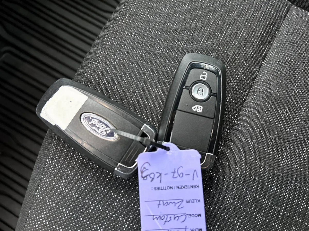 300 2.0 TDCI L2H1 Trend Nieuw Model Automaat Airco Navi Cruise