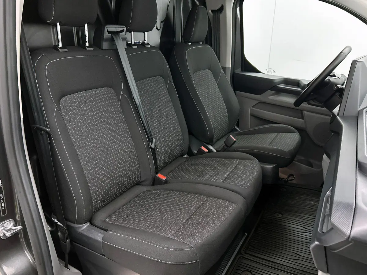 300 2.0 TDCI L2H1 Trend Nieuw Model Automaat Airco Navi Cruise