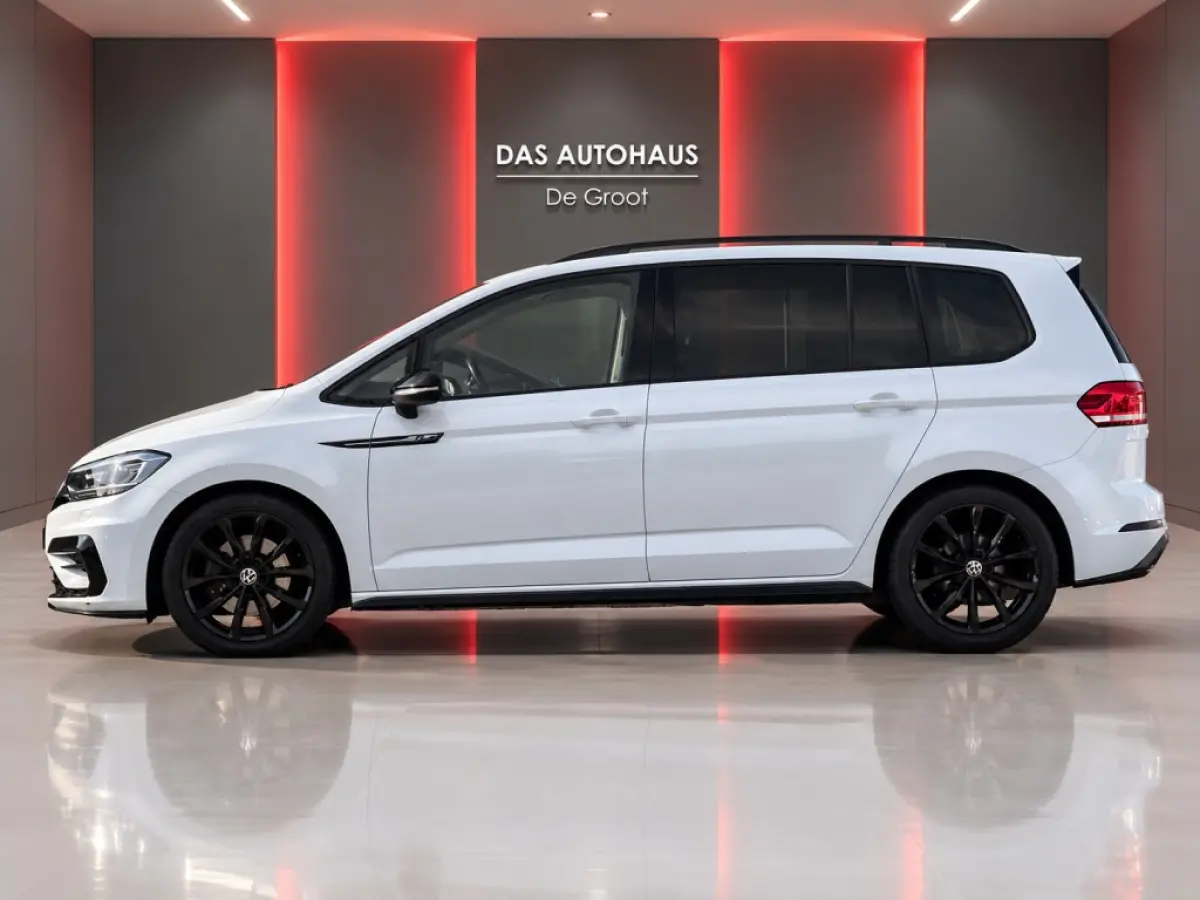 1.5 TSI 150pk DSG R-Line Black Style 7p. | ACC | Elk Trekhaak | Carplay
