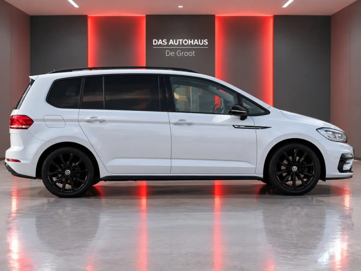 1.5 TSI 150pk DSG R-Line Black Style 7p. | ACC | Elk Trekhaak | Carplay
