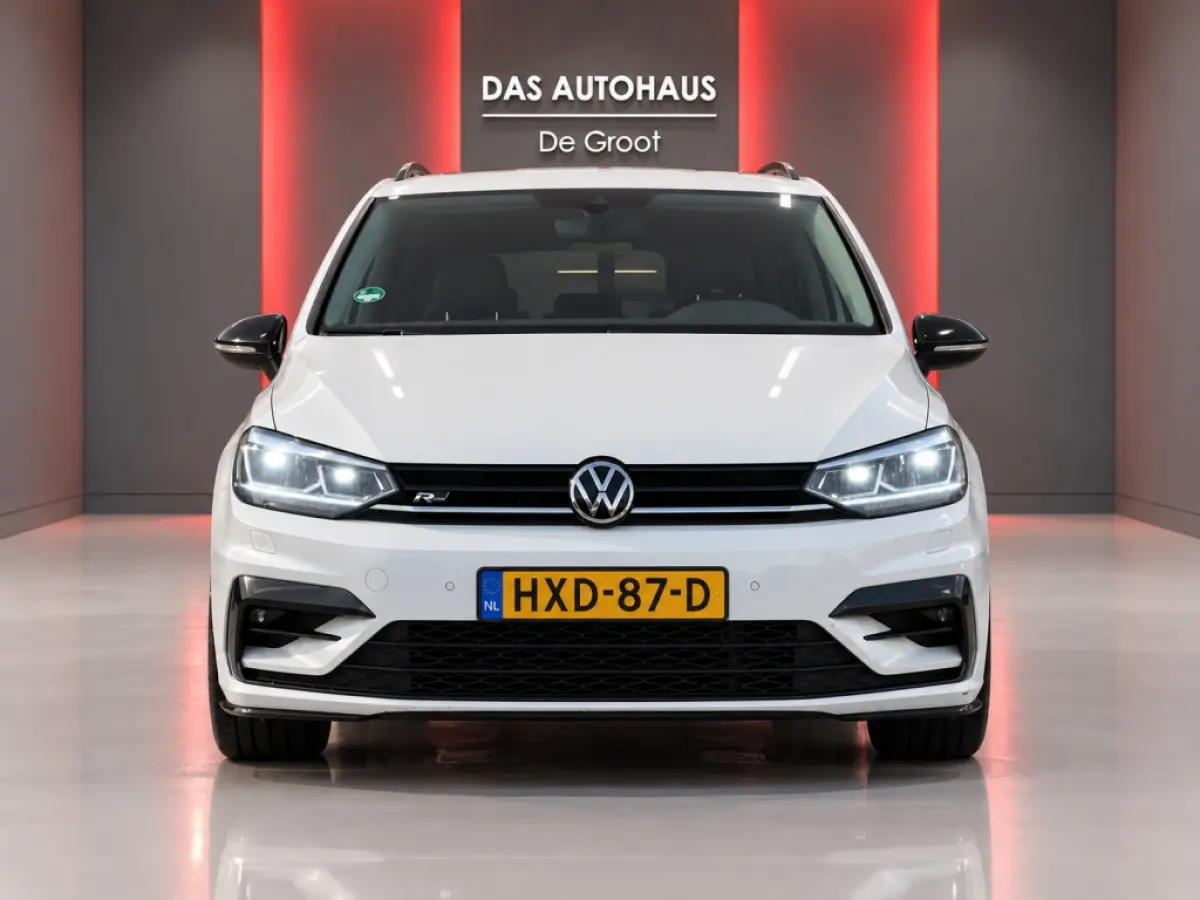 1.5 TSI 150pk DSG R-Line Black Style 7p. | ACC | Elk Trekhaak | Carplay