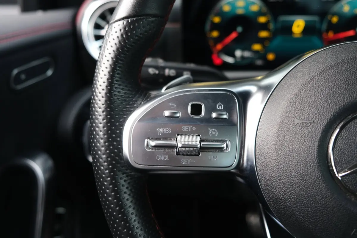 200 AMG DCT Navi Trek Leder Led Pdc Cruise