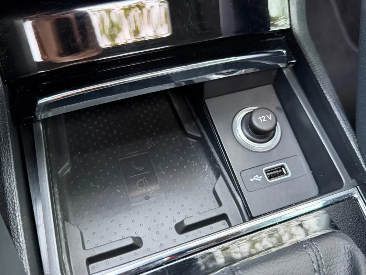 1.5 TSI Business Edition DEALER ONDERHOUDEN | PANORAMADAK | TREKHAAK | ELEKTRISCHE ACHTERKLEP | AUTOMAAT | 12 MAANDEN BOVAG GARANTIE