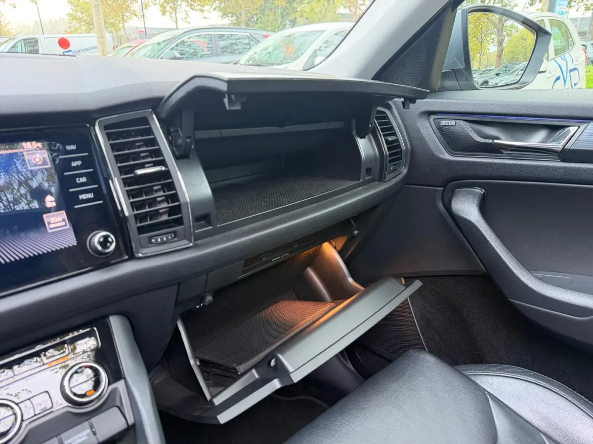 1.5 TSI Business Edition DEALER ONDERHOUDEN | PANORAMADAK | TREKHAAK | ELEKTRISCHE ACHTERKLEP | AUTOMAAT | 12 MAANDEN BOVAG GARANTIE