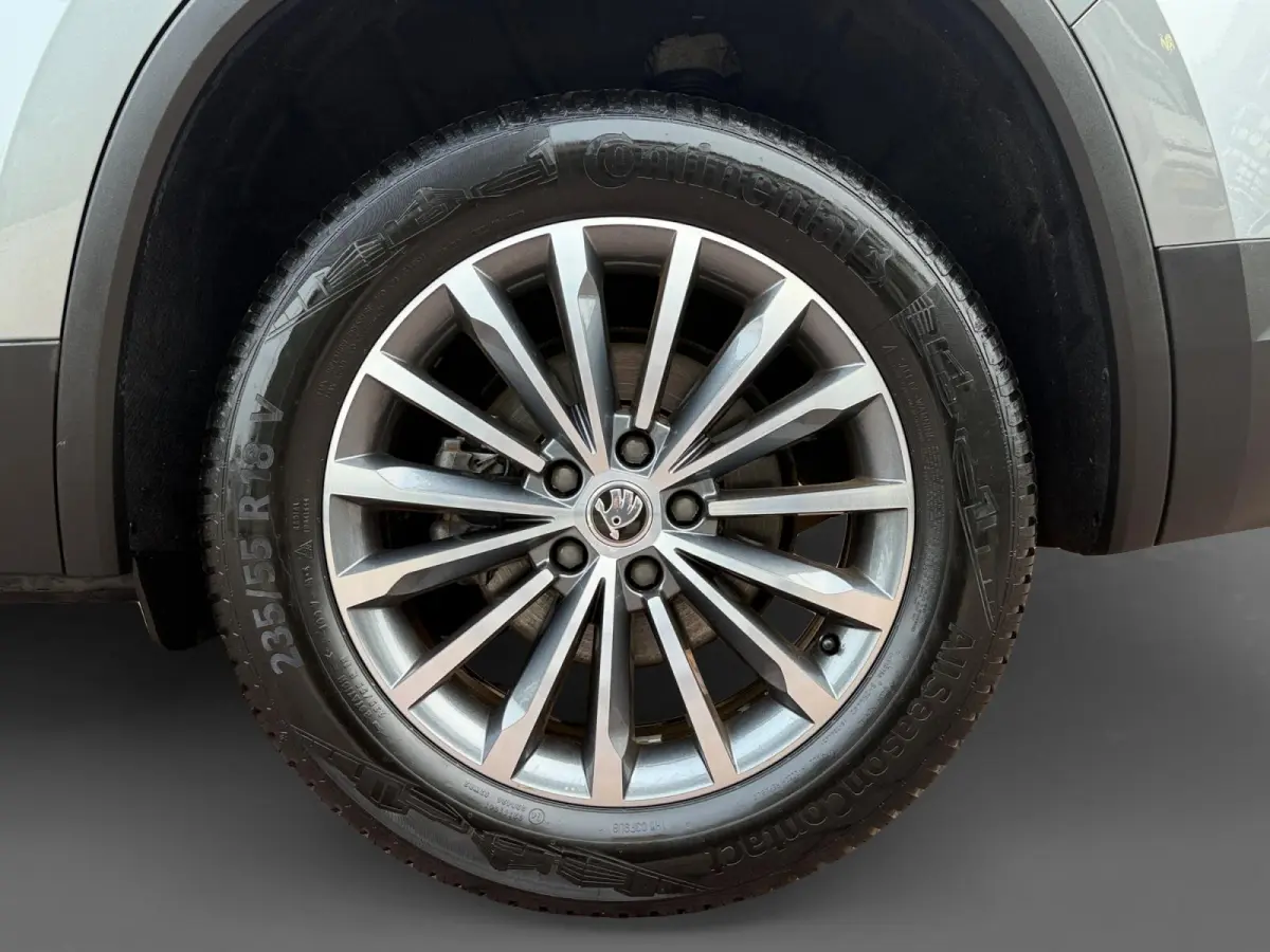 1.5 TSI Business Edition DEALER ONDERHOUDEN | PANORAMADAK | TREKHAAK | ELEKTRISCHE ACHTERKLEP | AUTOMAAT | 12 MAANDEN BOVAG GARANTIE