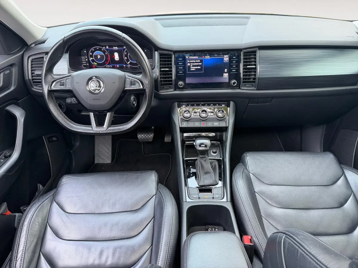 1.5 TSI Business Edition DEALER ONDERHOUDEN | PANORAMADAK | TREKHAAK | ELEKTRISCHE ACHTERKLEP | AUTOMAAT | 12 MAANDEN BOVAG GARANTIE