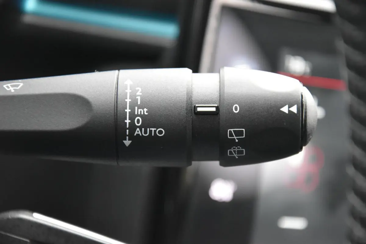 1.2 PureTech Shine Clima Apple Navi Cruise PDC