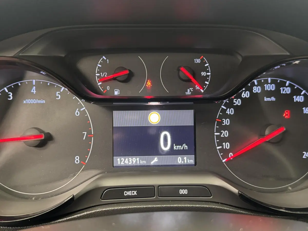 1.2i Innovation Trekhaak-Navigatie-Cr.contr-Airco-Parkeersensoren-Lm16''velgen