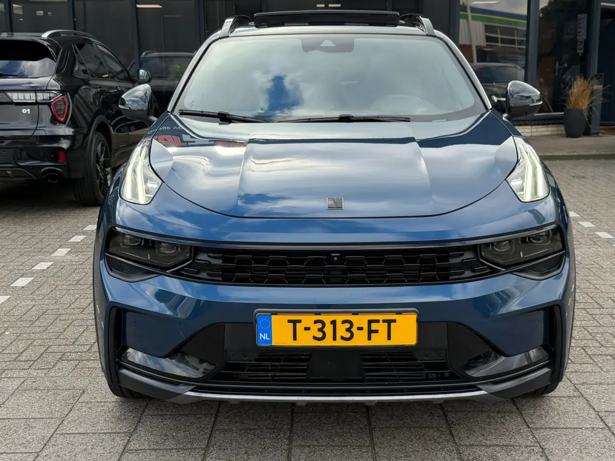 1.5 Trekhaak l Pano l NAVI l Camera l Zwarte Hemel