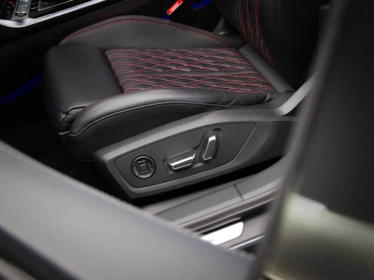55 TFSI e quattro Competition S-Line Edition (RS-STOELEN, PANO, B&O, SFEERVERLICHTING, HEAD-UP, MAXTON, 360 CAMERA)