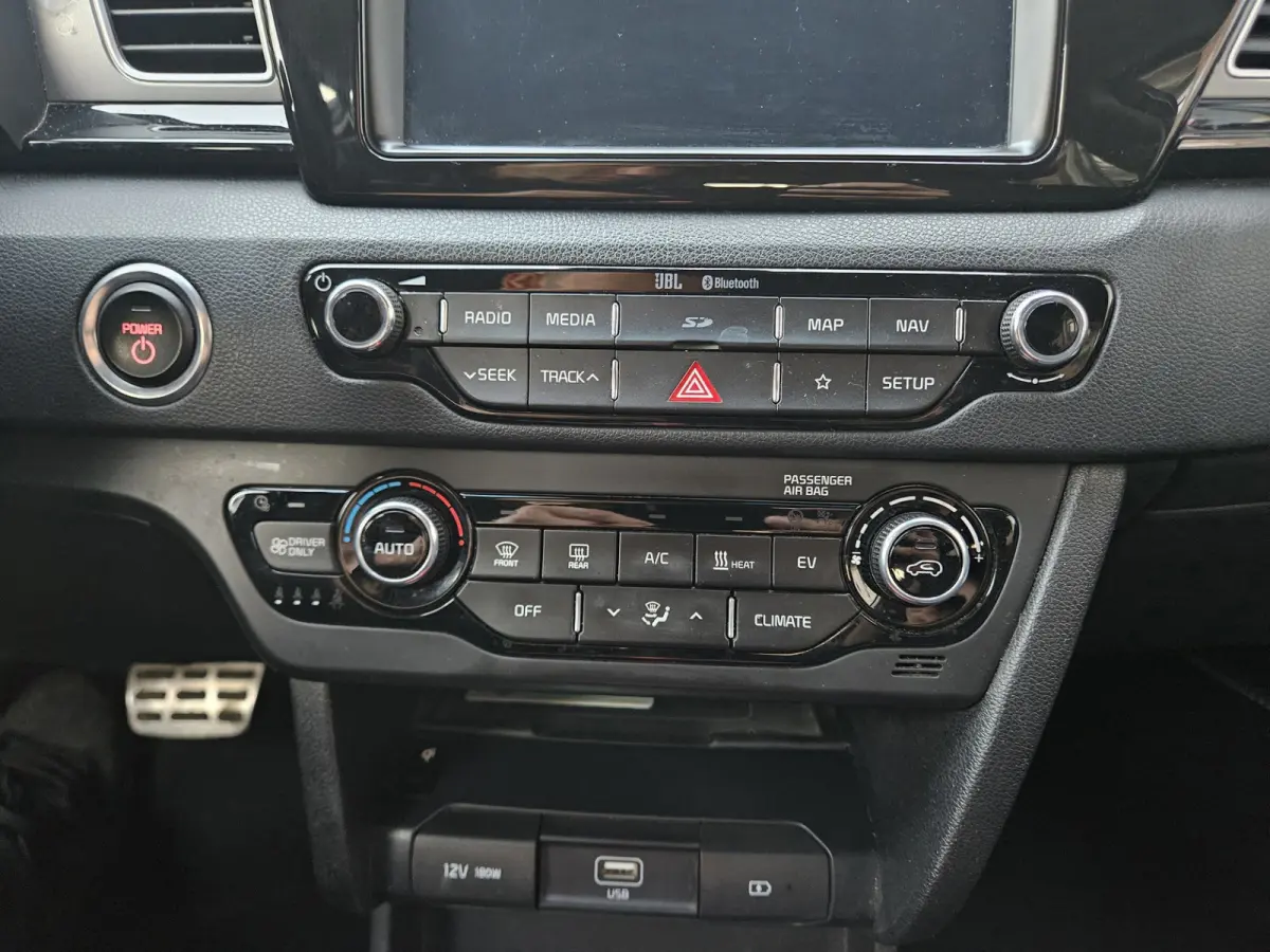 ExecutiveLine 64 kWh SOH 100%! Carplay! Camera! Leer! Nette Auto! Navigatie!