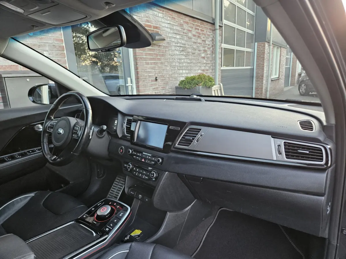 ExecutiveLine 64 kWh SOH 100%! Carplay! Camera! Leer! Nette Auto! Navigatie!