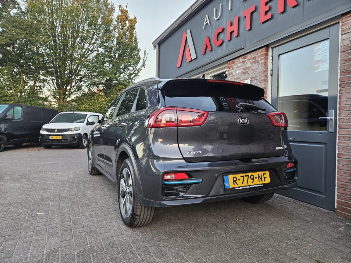 ExecutiveLine 64 kWh SOH 100%! Carplay! Camera! Leer! Nette Auto! Navigatie!
