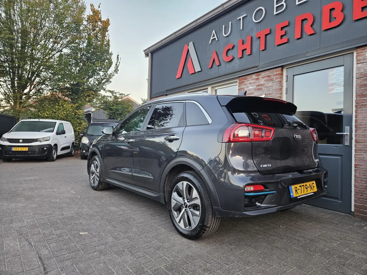 ExecutiveLine 64 kWh SOH 100%! Carplay! Camera! Leer! Nette Auto! Navigatie!