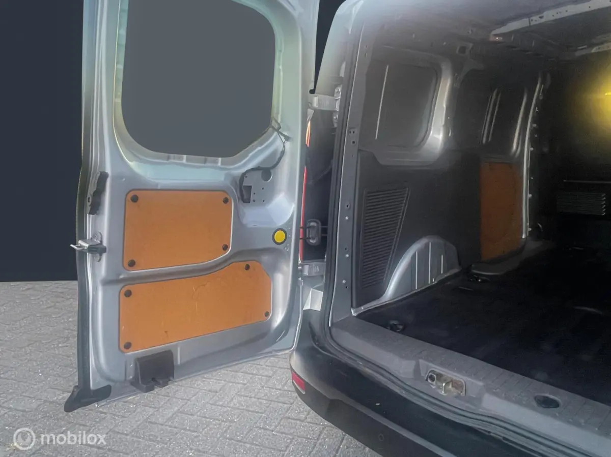 1.0 Ecoboost L2 Ambiente Cruise Cntrl Trekhaak Camera PDC Klima VOLL en Zeer nette auto
