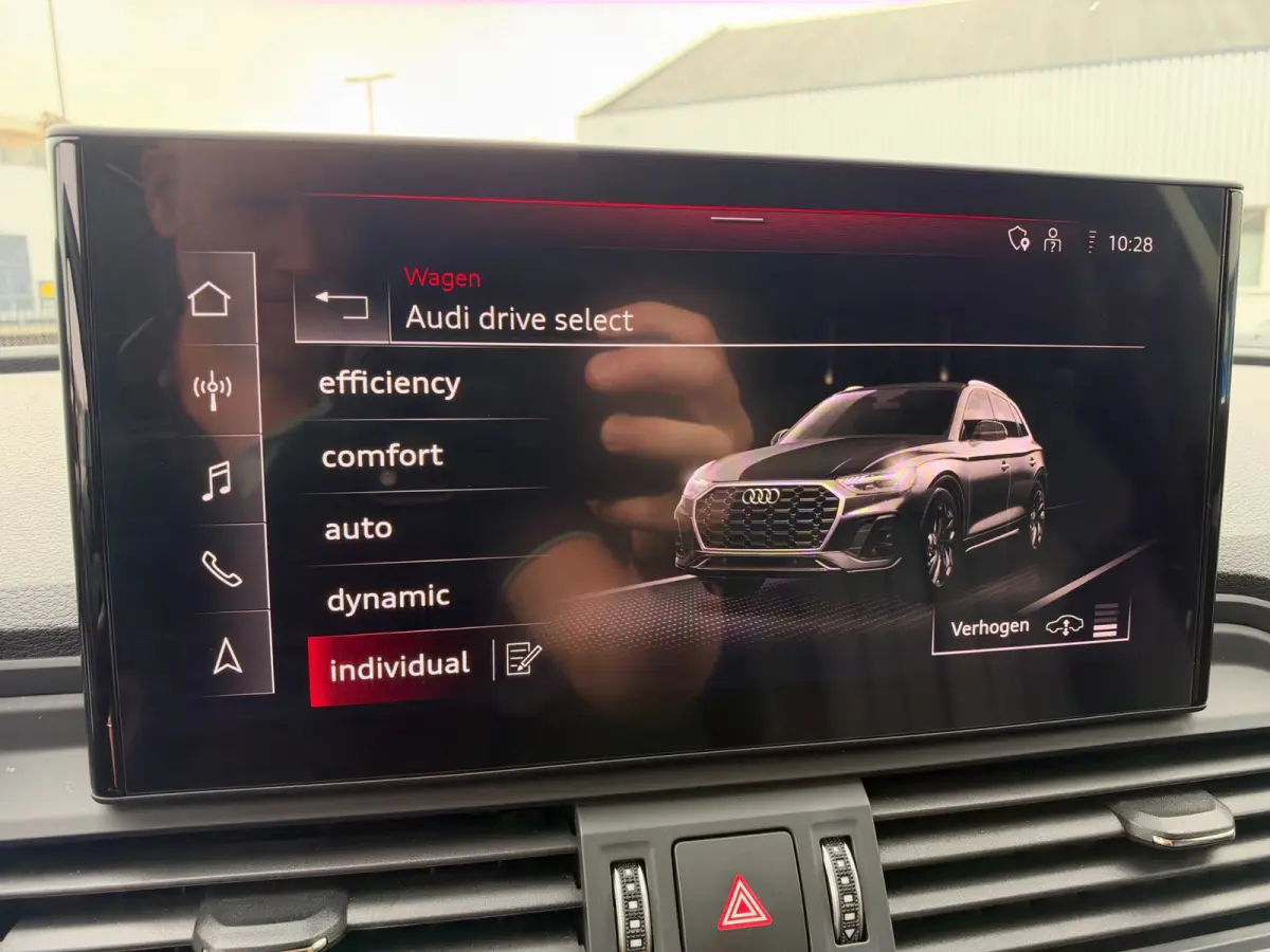 55 TFSI e Quattro Competition **MASSAGE + 360 CAMERA + LUCHTVERING + SQ5 LOOK**