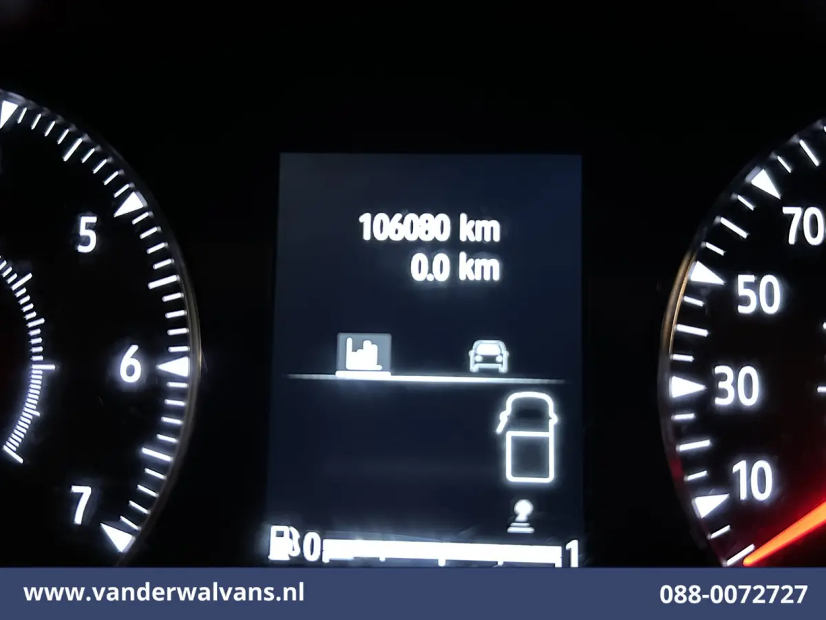 2.0 dCi 131pk L2H1 Euro6 Airco | LED | Cruisecontrol | Parkeersensoren Bijrijdersbank, 2500kg trekvermogen