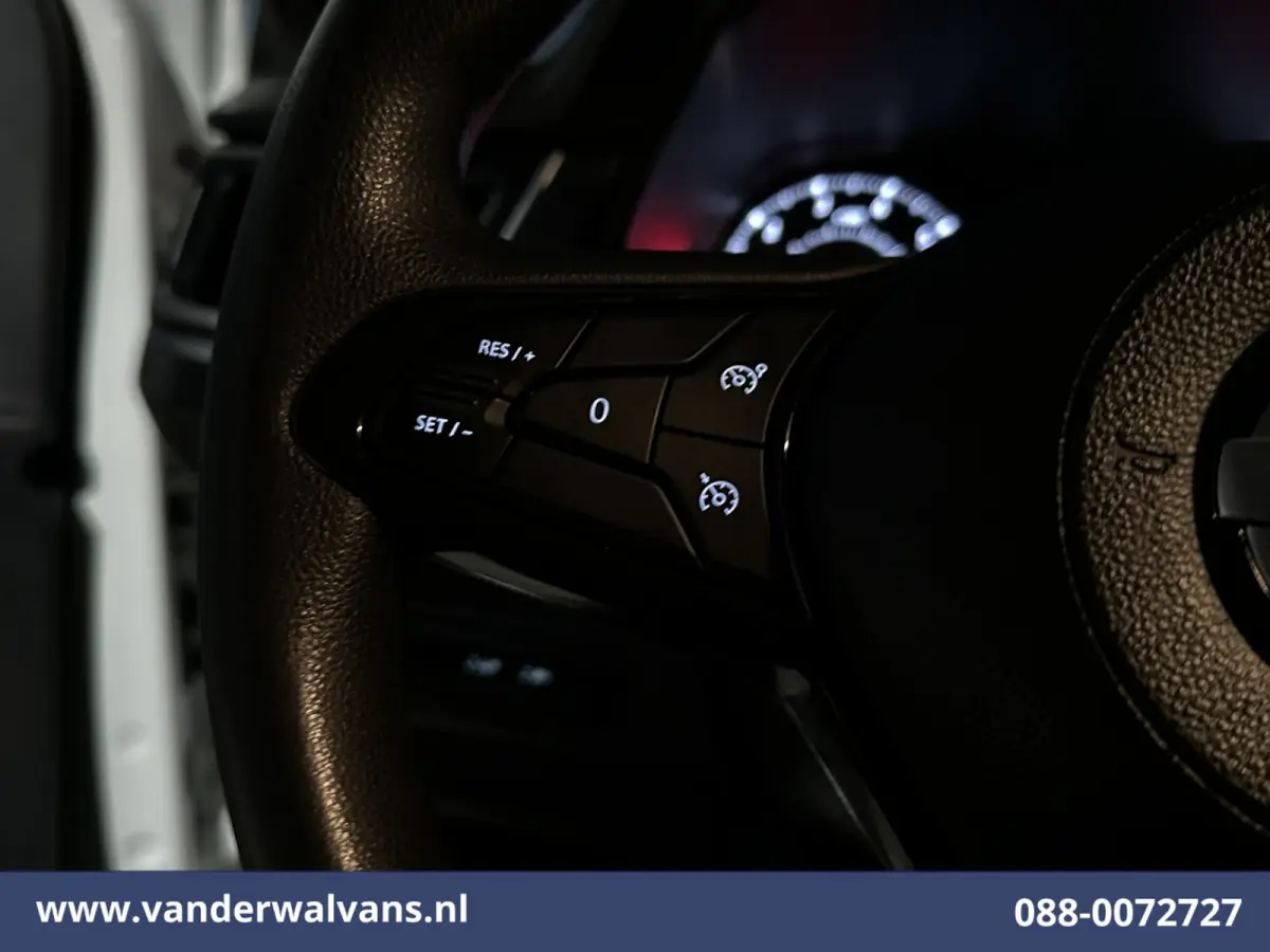 2.0 dCi 131pk L2H1 Euro6 Airco | LED | Cruisecontrol | Parkeersensoren Bijrijdersbank, 2500kg trekvermogen