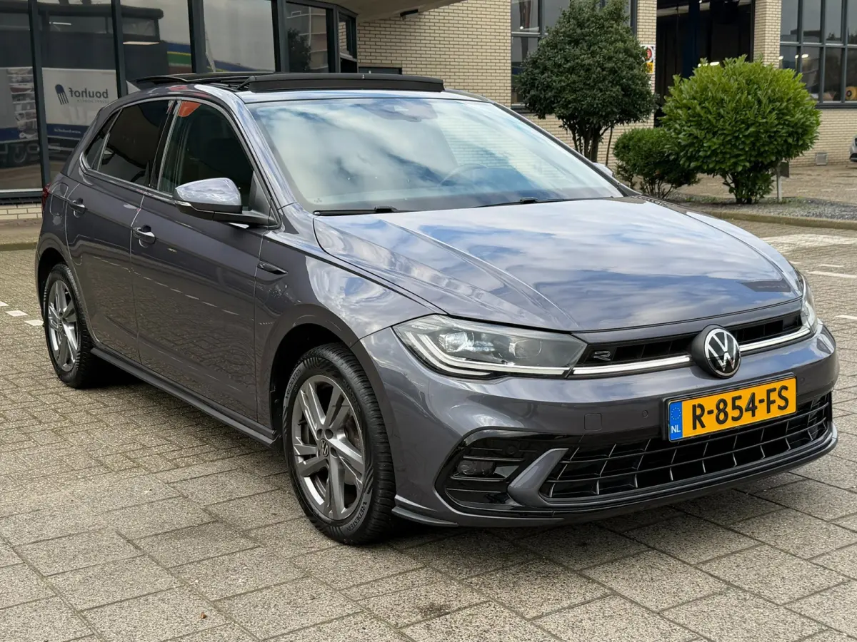 1.0 TSI R-Line PANO l ACC l CARPLAY