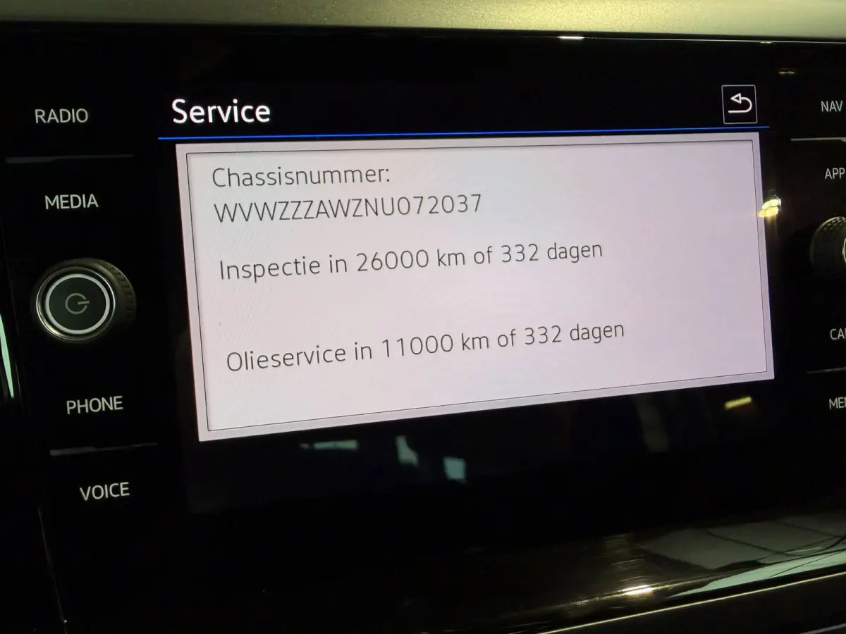 1.0 TSI R-Line PANO l ACC l CARPLAY