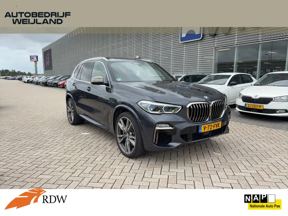 M50d High Executive GRIJS KENTKEN M-PAKKET I 22" I Pano I Leder I Head-Up I Winterpakket I Laser I 360 Camera I B&W I