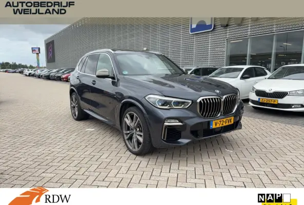 M50d High Executive GRIJS KENTKEN M-PAKKET I 22" I Pano I Leder I Head-Up I Winterpakket I Laser I 360 Camera I B&W I