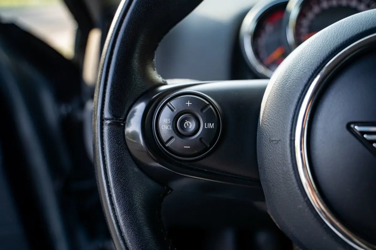 1.5 One Dutch Made Edition | Uniek | Apple Carplay | Cruise | NAVI | CLIMA | LED Ring