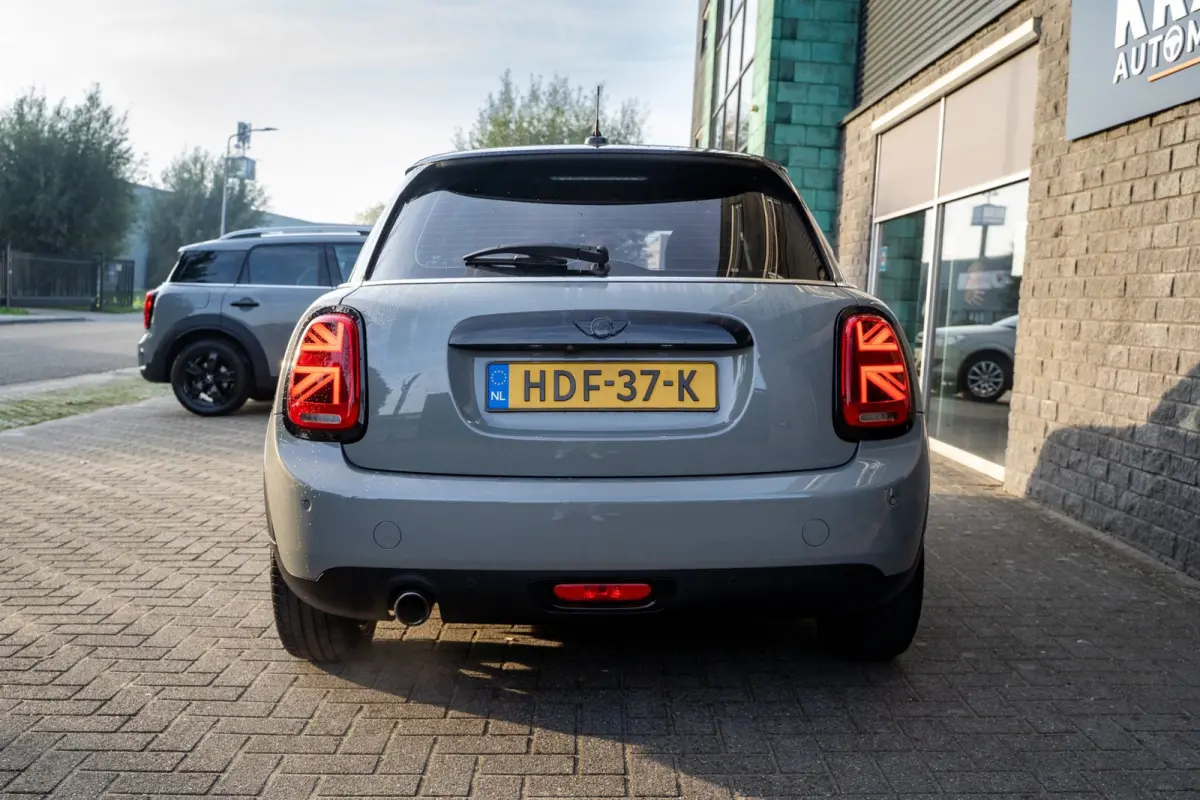 1.5 Cooper Chili Serious Business | PANO | Black Edition | Camera + PDC | LED Ring | Union Jack |