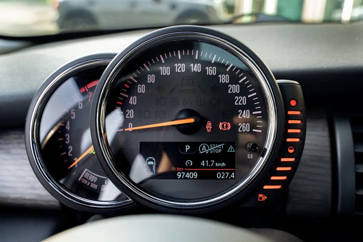 1.5 Cooper Chili Serious Business | PANO | Black Edition | Camera + PDC | LED Ring | Union Jack |