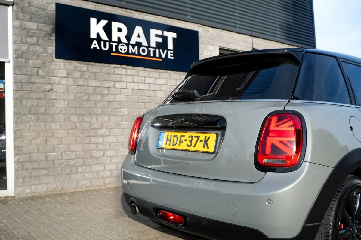 1.5 Cooper Chili Serious Business | PANO | Black Edition | Camera + PDC | LED Ring | Union Jack |