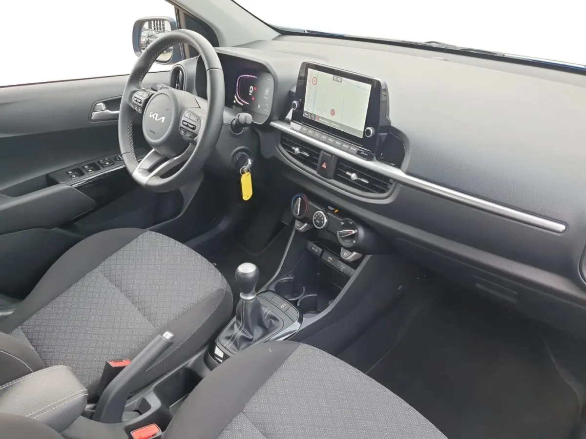 1.0 DPI DynamicLine | Navigatie | Camera | Airco | Cruise control | Elektrische ramen voor en achter | Apple Carplay / Android Auto |