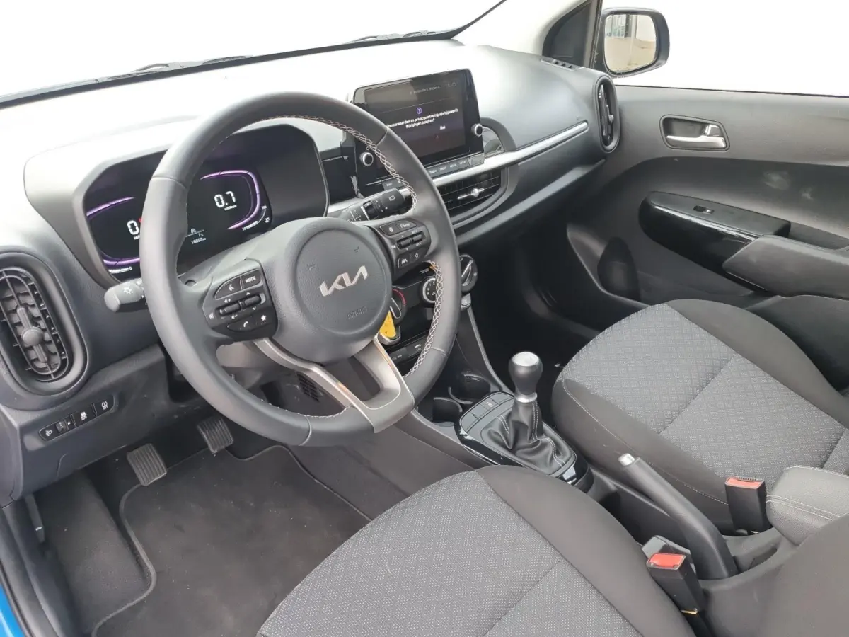 1.0 DPI DynamicLine | Navigatie | Camera | Airco | Cruise control | Elektrische ramen voor en achter | Apple Carplay / Android Auto |