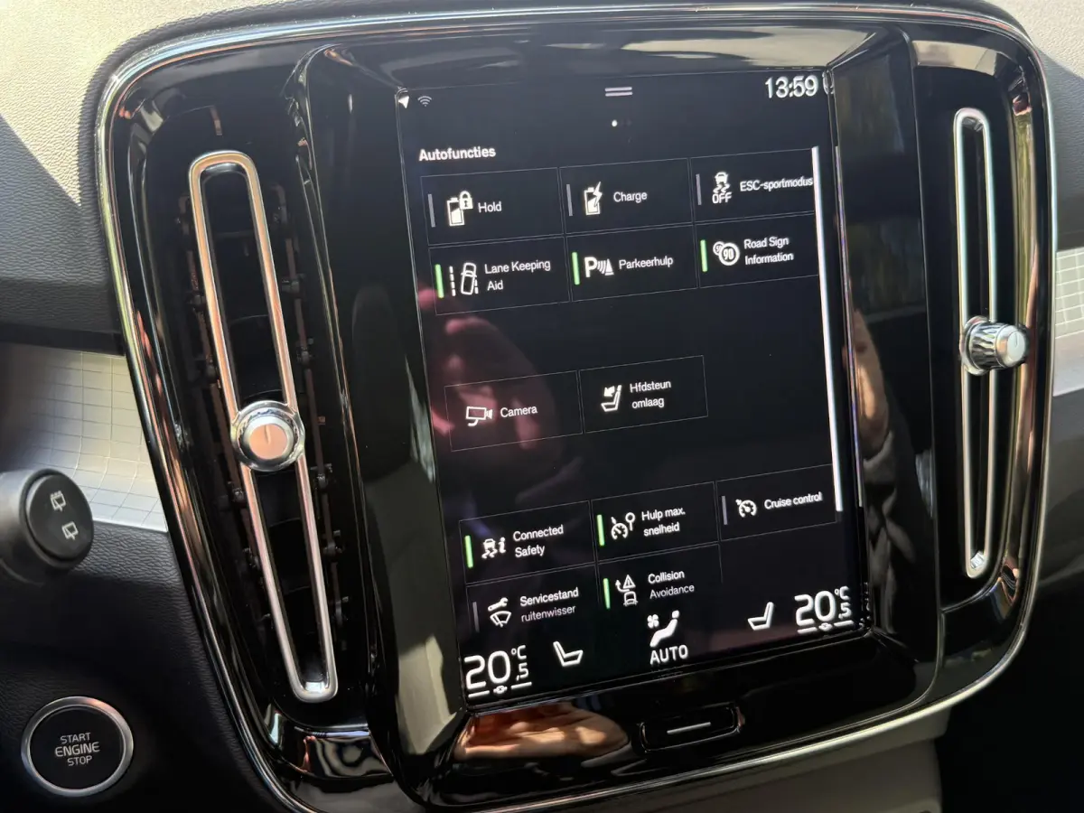 1.5 T4 | SOH 94,07% | Panoramadak | Climate Control | Adapt. Cruise Control | Licht metalen velgen | Stoel + Stuur verwarming