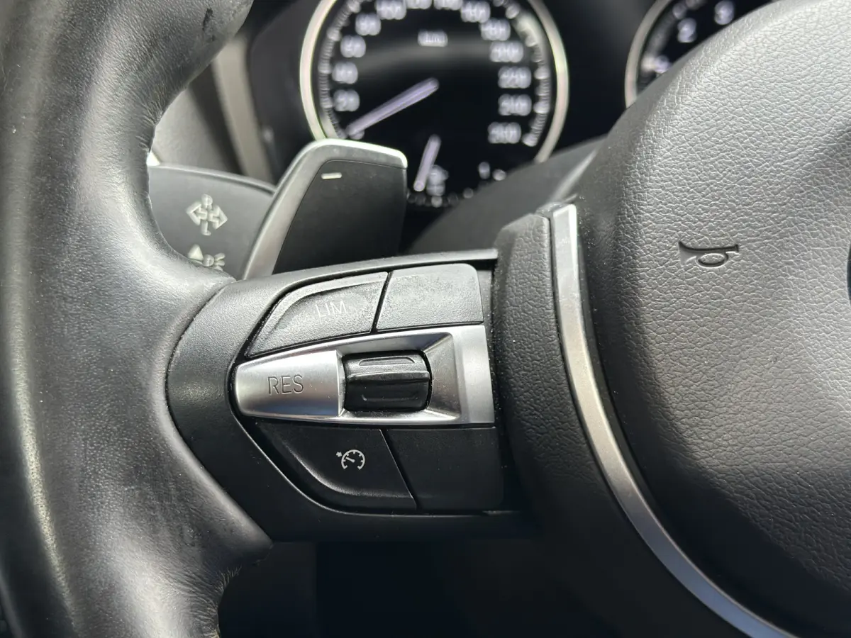 120i LCI | AUT | M-SPORT | Harman Kardon | 5-Deurs | LED | Navi PRO |