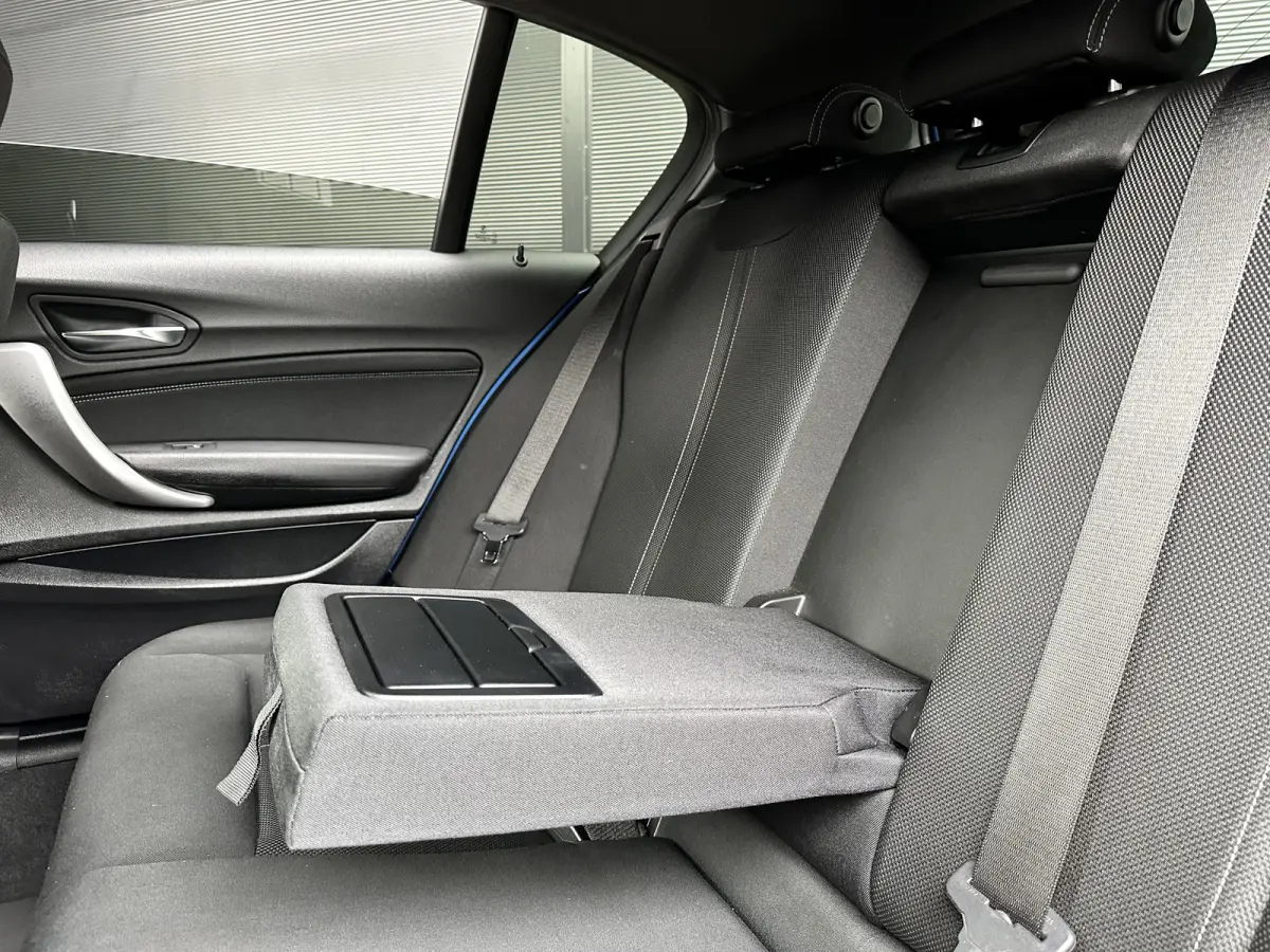 120i LCI | AUT | M-SPORT | Harman Kardon | 5-Deurs | LED | Navi PRO |