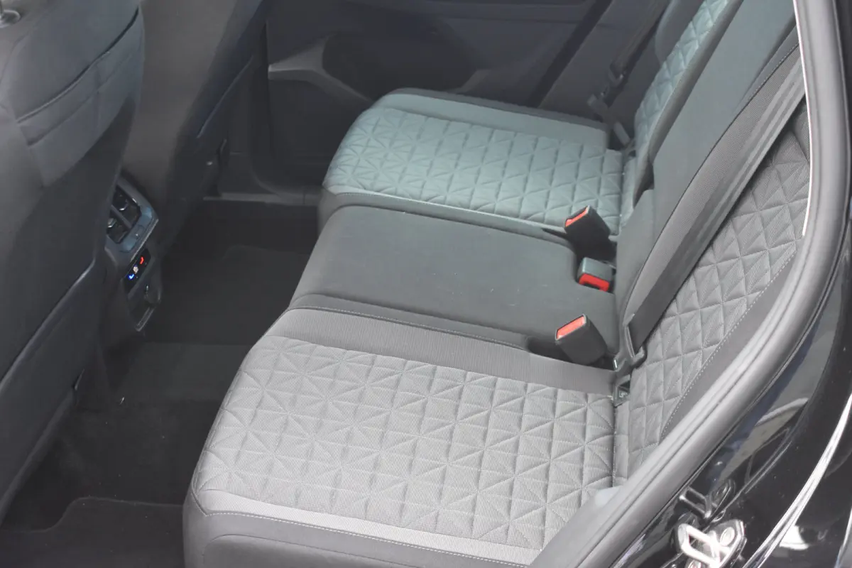 1.5 TSI 150PK DSG-7 Life Business | TREKHAAK | NAVIGATIE | CAMERA | STOEL + STUURVER. | ADAPT. CRUISE