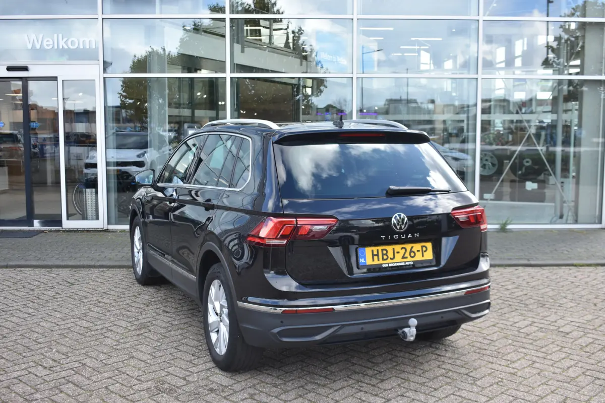 1.5 TSI 150PK DSG-7 Life Business | TREKHAAK | NAVIGATIE | CAMERA | STOEL + STUURVER. | ADAPT. CRUISE