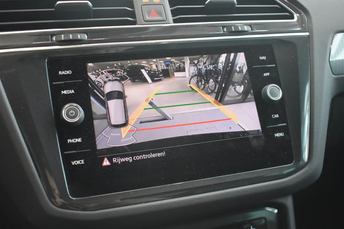 1.5 TSI 150PK DSG-7 Life Business | TREKHAAK | NAVIGATIE | CAMERA | STOEL + STUURVER. | ADAPT. CRUISE