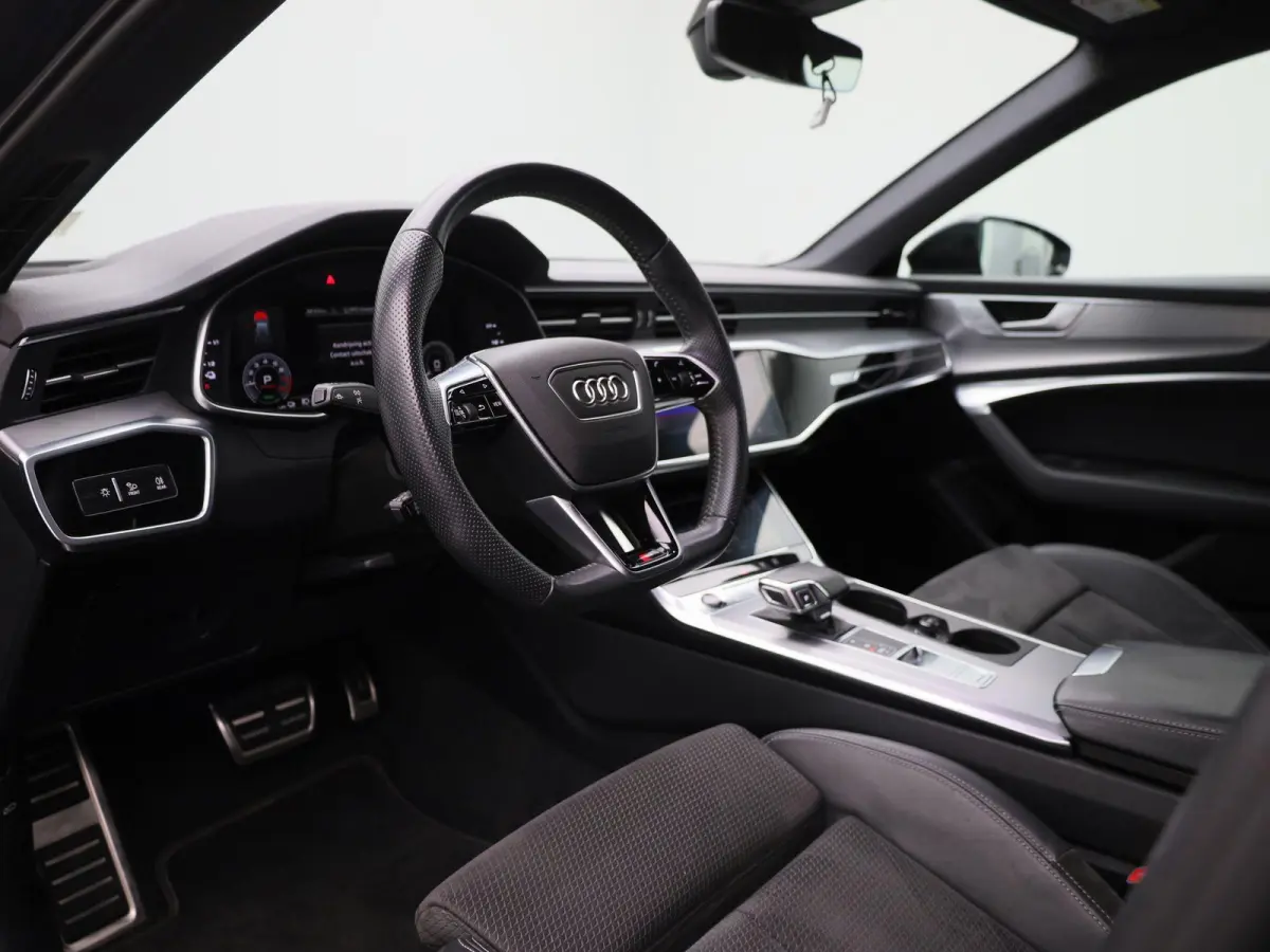 55 TFSI e quattro Competition | S-Line | Apple Carplay / Android Auto | Achteruitrijcamera | Parkeersensoren | Stoelverwarming |
