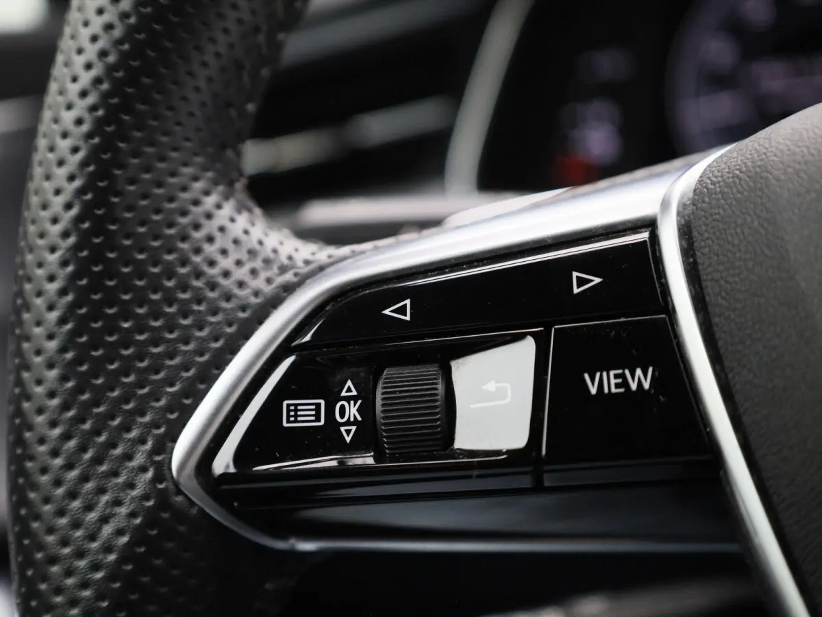 55 TFSI e quattro Competition | S-Line | Apple Carplay / Android Auto | Achteruitrijcamera | Parkeersensoren | Stoelverwarming |
