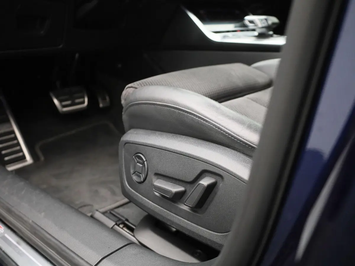 55 TFSI e quattro Competition | S-Line | Apple Carplay / Android Auto | Achteruitrijcamera | Parkeersensoren | Stoelverwarming |