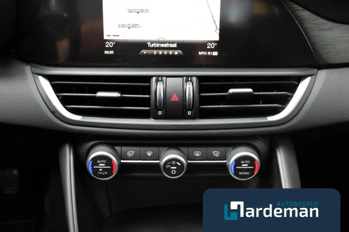2.2 Leder Navi zeer netjes.
