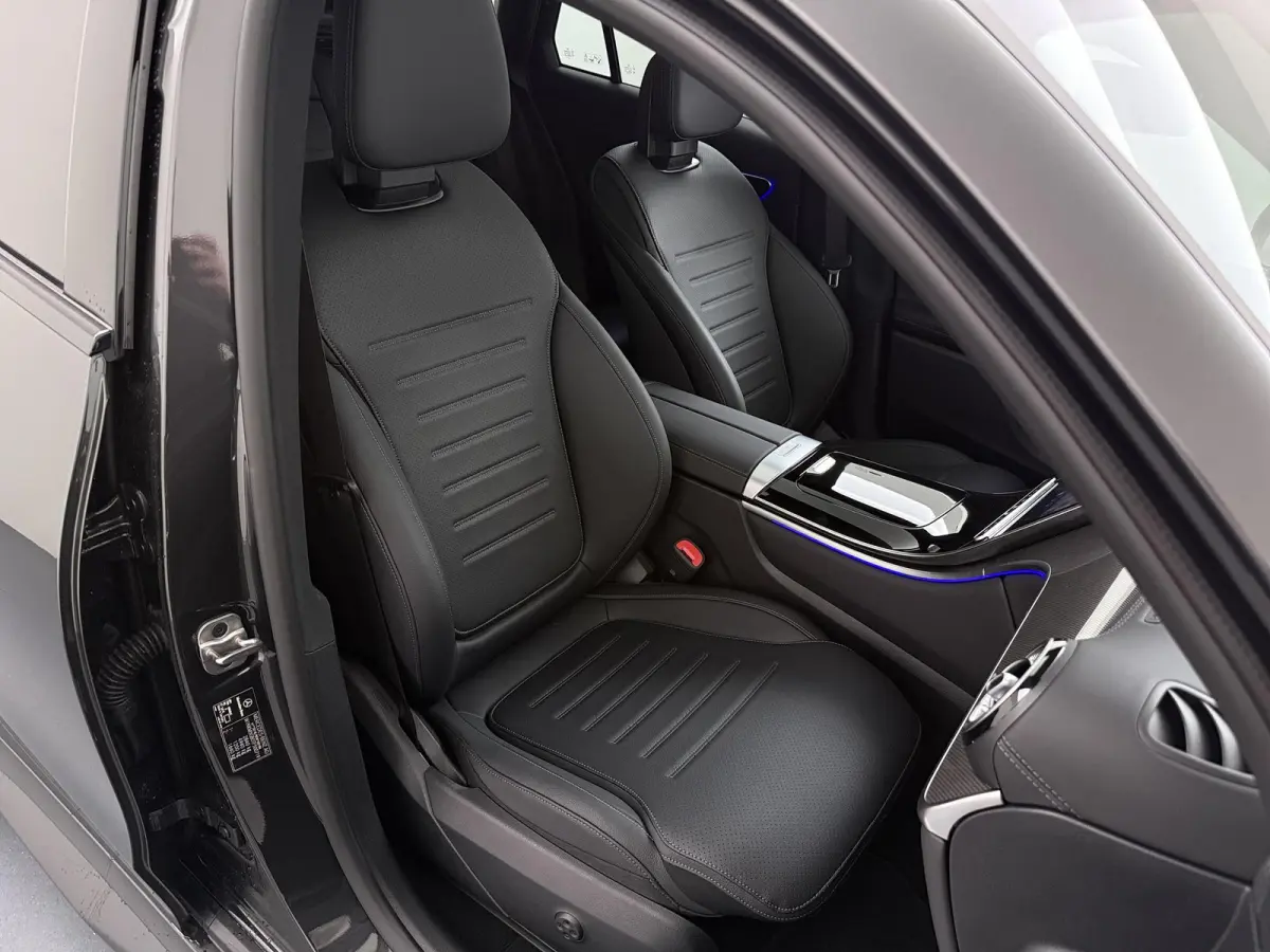 4MATIC Sport Edition | AMG | Panoramaschuifdak | Premium Plus | Night | Head-up | Rijassistentiepakket Plus | Trekhaak | Burmester |