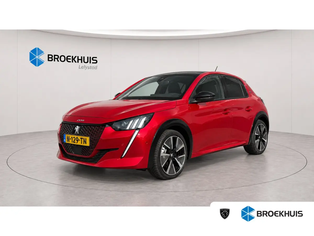 EV 136PK GT PACK AUTOMAAT / SOH 93% / NAVI / LEDER / CLIMA / PDC / 17" LMV / CAMERA / ALCANTARA / PANO. DAK / KEYLESS / I-COCKPIT / FULL-LED / 1E EIGENAAR !!