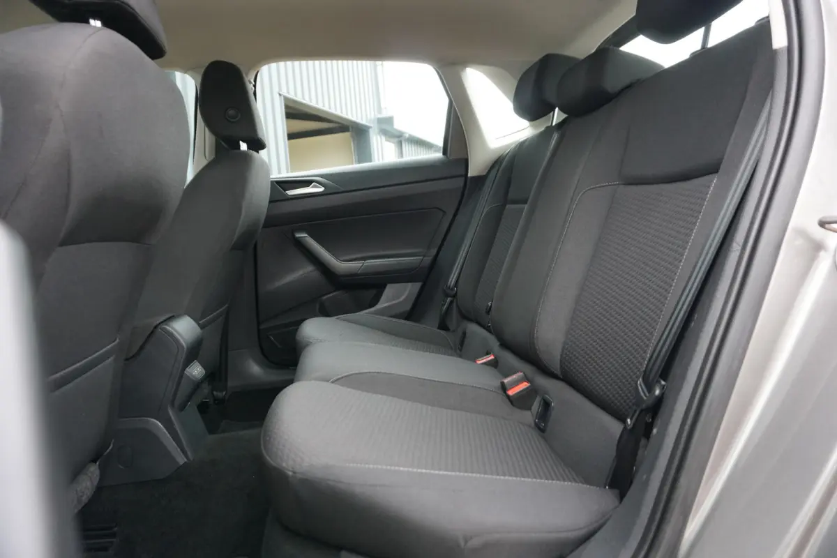 1.0 TSI Highline DSG | STOELVERW. | PDC V+A | CLIMA | CARPLAY |