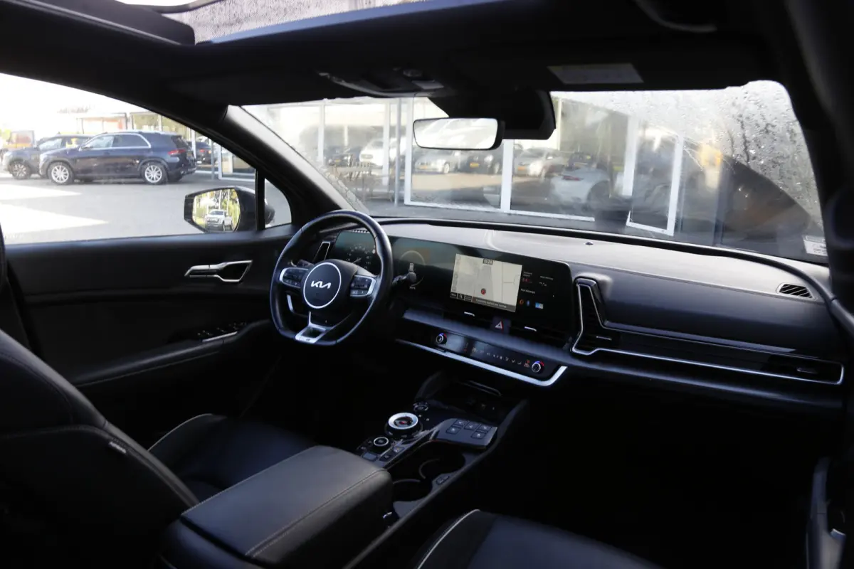 1.6 T-GDi Hybrid GT-Line*Perfect Kia Onderh.*Fabrieksgar.t/m02-2031!*Pano/ACC met stuurhulp/Leder/Stoelverw.V+A/Stuurverw./Stoelkoeling/360Camera/Apple Carplay-Android/Dodehoek/Parkeersens.V